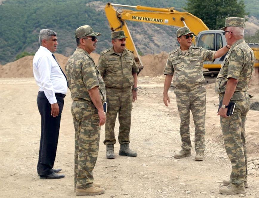 Закир Гасанов в прифронтовой зоне