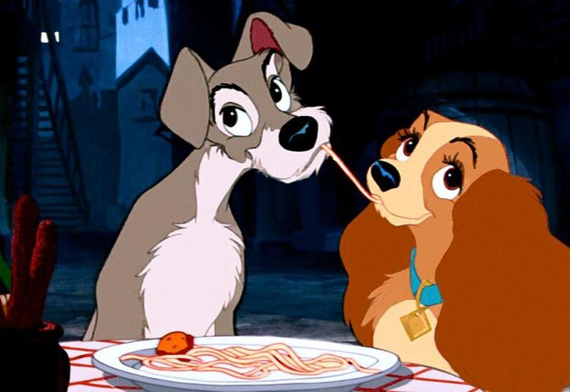 Disney опубликовал фотографию собак из ремейка «Леди и Бродяги»