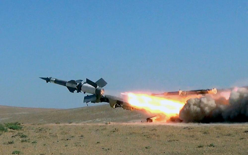 Боевые стрельбы азербайджанской армии