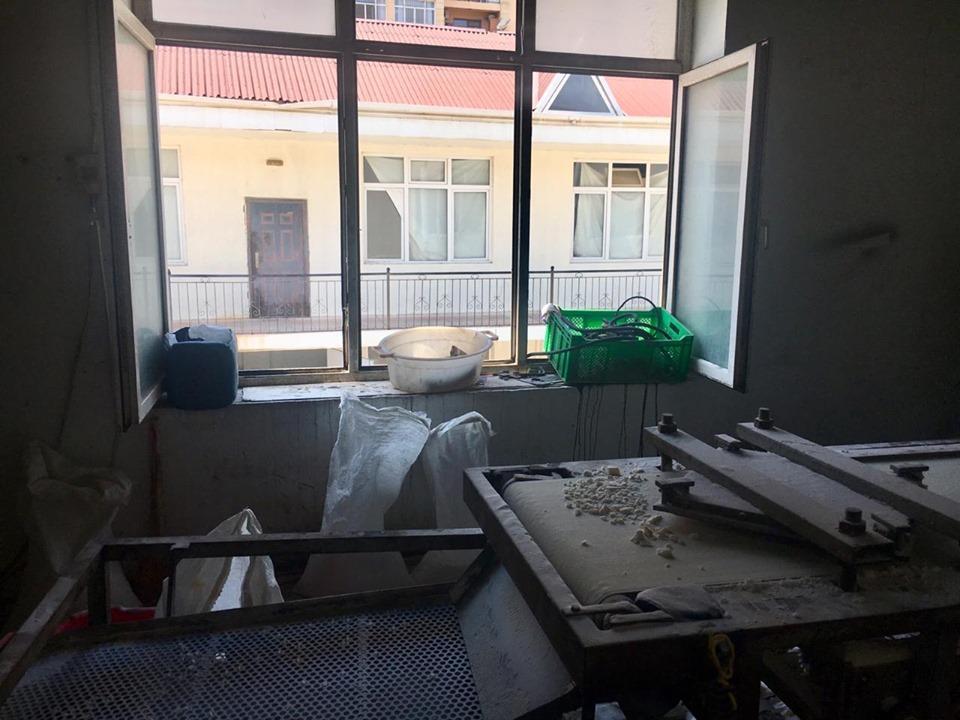 В Хырдалане производили сахар в антисанитарных условиях