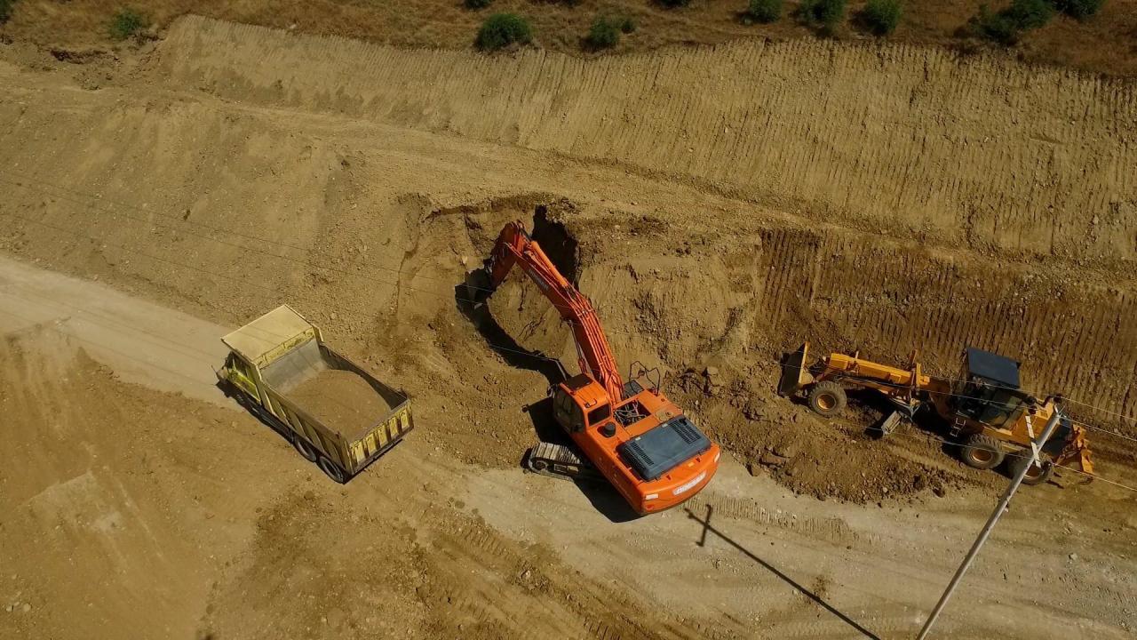25 km-lik avtomobil yolu yenidən qurulur