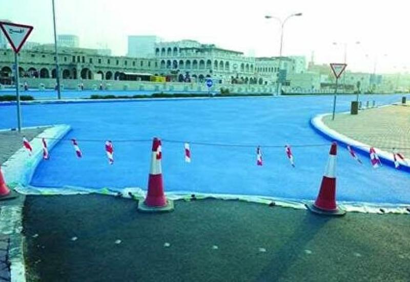 В Катаре появились дороги голубого цвета