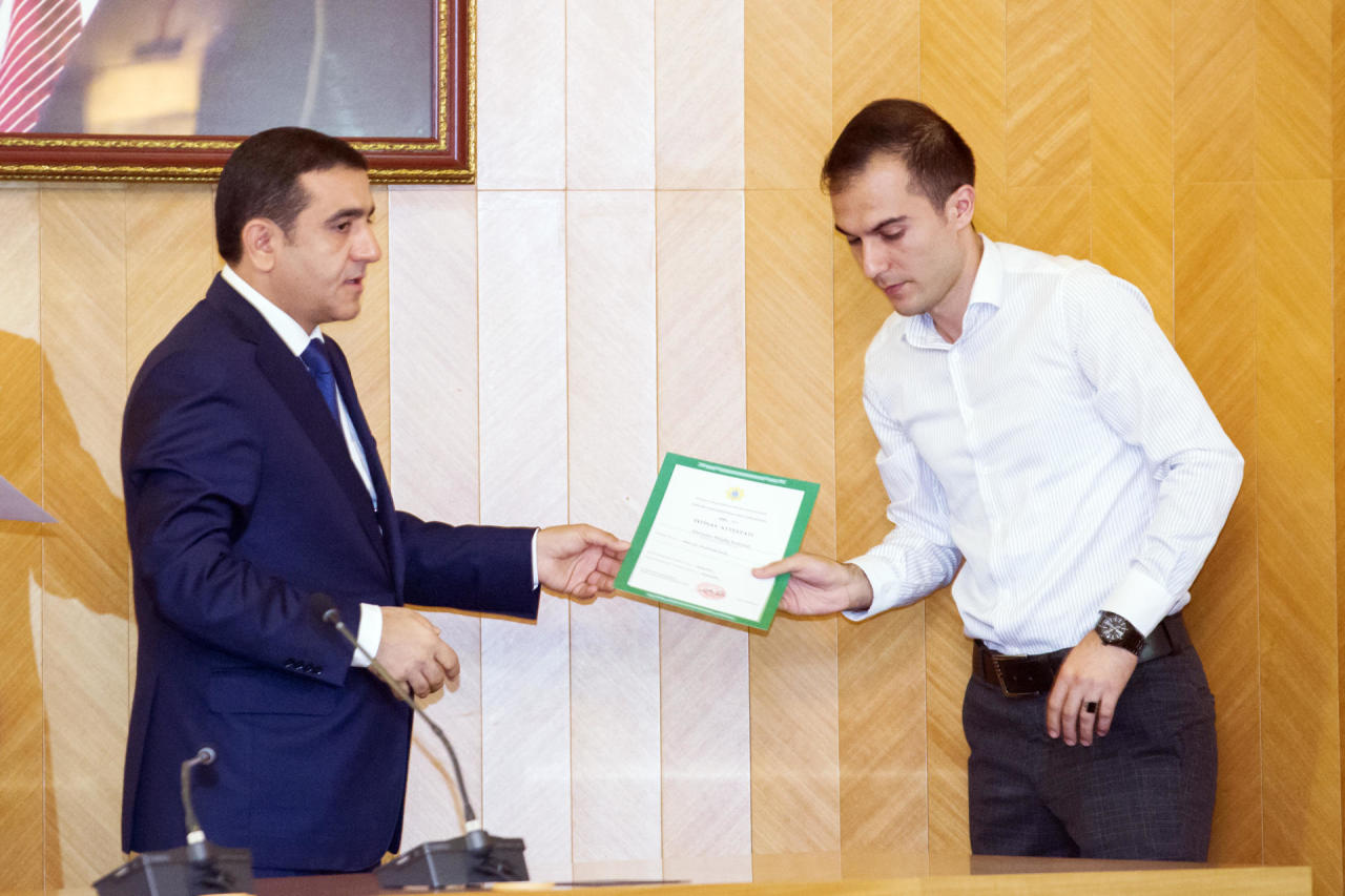 Азербайджанская таможня провела экзамен для сотрудников компаний