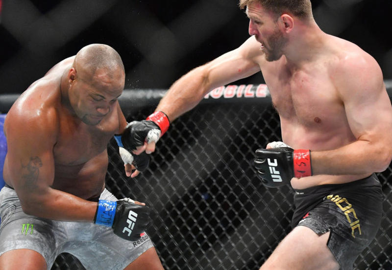 Экс-чемпион UFC Кормье примет решение о дальнейшей карьере после разговора с женой