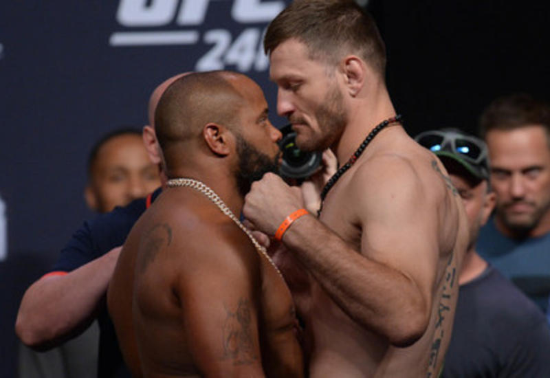 Лучший боец UFC потерял титул чемпиона