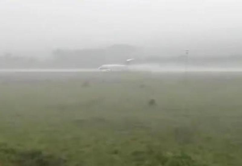 Неудачная посадка лайнера попала на камеры