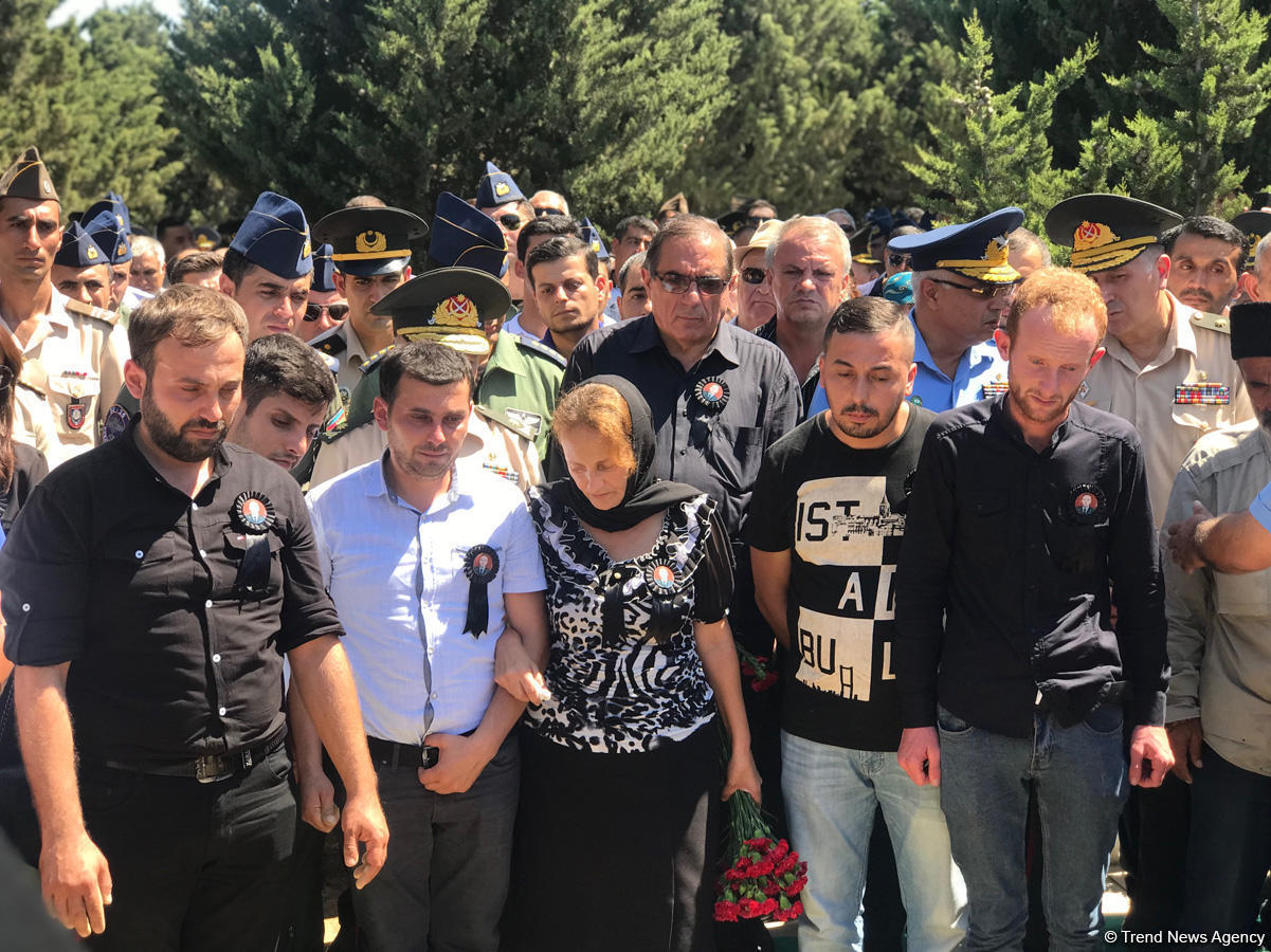 В Баку похоронили пилота потерпевшего крушение МиГ-29