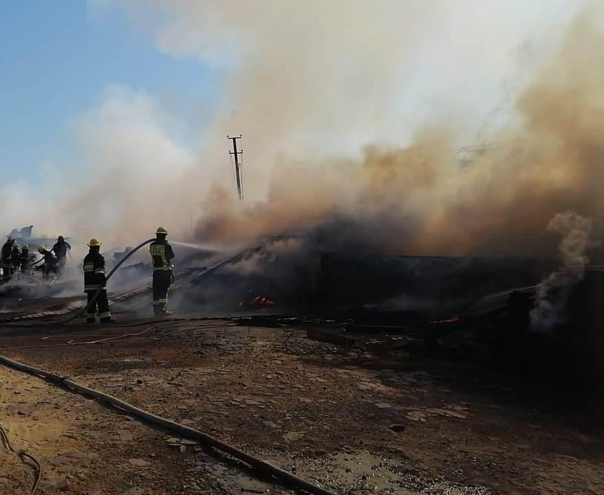 К тушению пожара на рынке в Баку привлечено 22 единицы техники