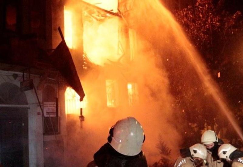 Сигарета стала причиной сильного пожара в Баку