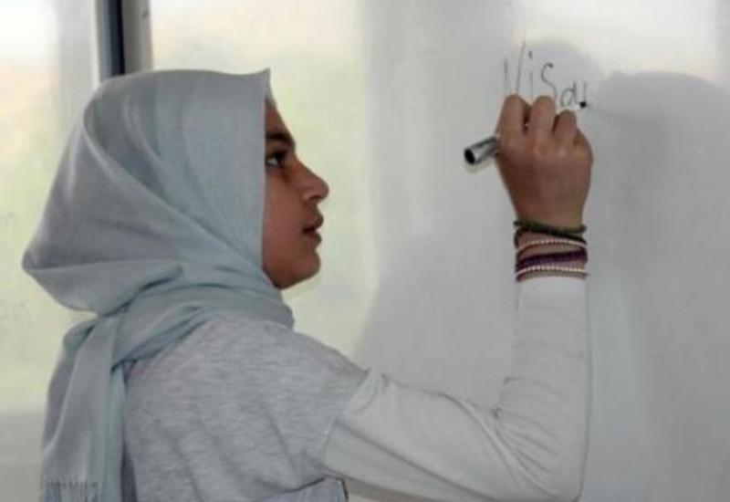 İranda məktəblilərə Azərbaycan türkcəsi tədris olunacaq