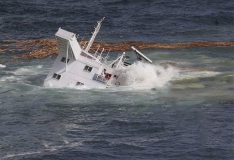 У берегов Турции утонуло грузовое судно