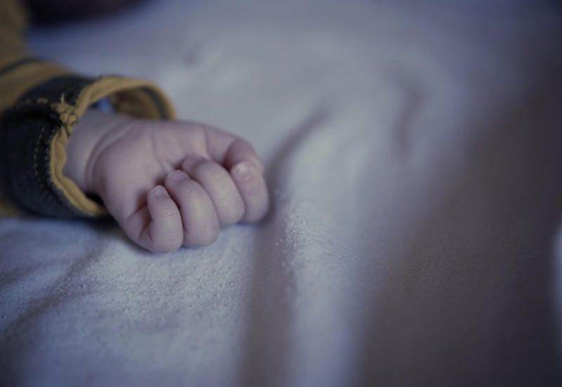 Шокирующее убийство в Армении: мать обклеила дочь скотчем и выбросила в мусор