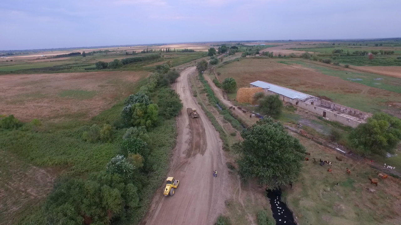 В регионах Азербайджана массово ремонтируют дороги