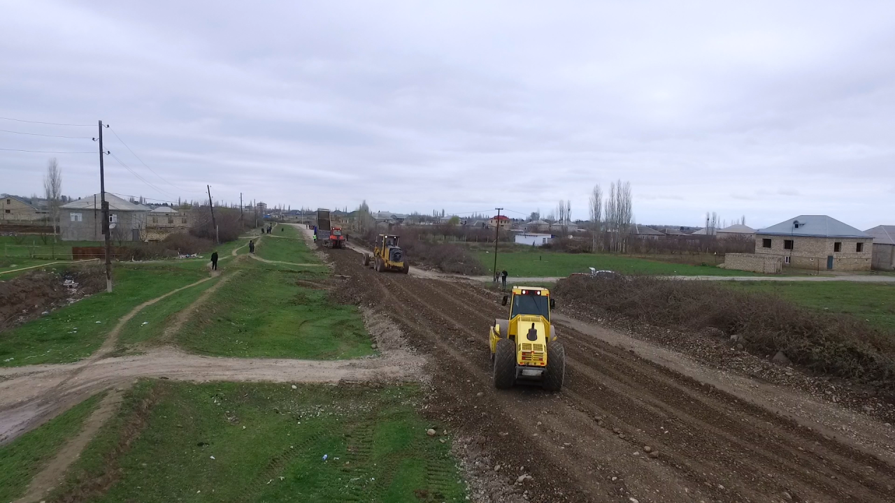 В регионах Азербайджана массово ремонтируют дороги