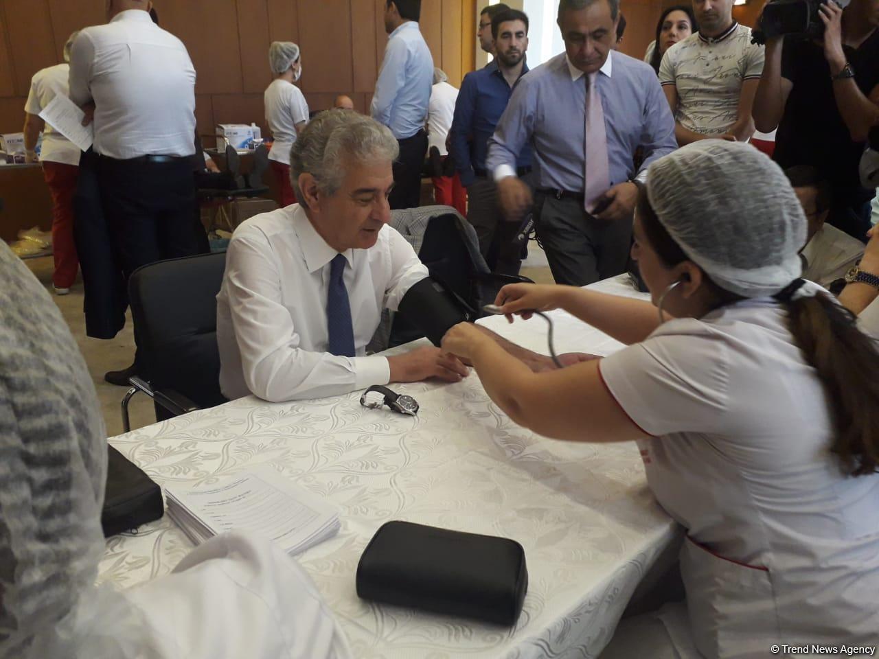 В правящей партии «Ени Азербайджан» проведена акция по сдаче крови