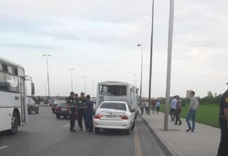 Bakıda iki avtobus toqquşdu