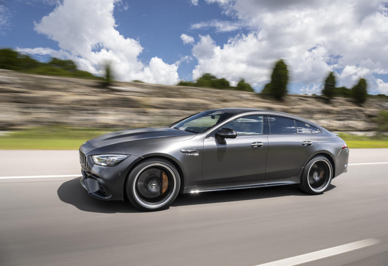 Четырехдверный Mercedes-AMG GT 4-Door Coupé появился в Азербайджане