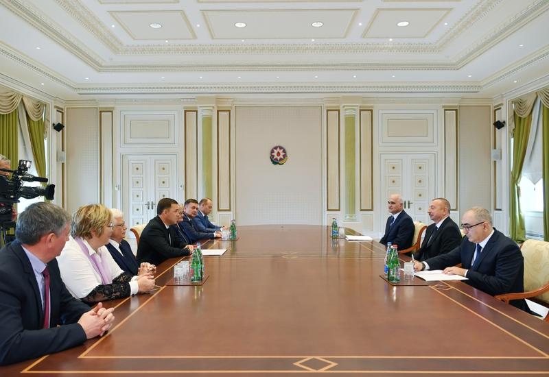 Президент Ильхам Алиев принял губернатора Свердловской области России