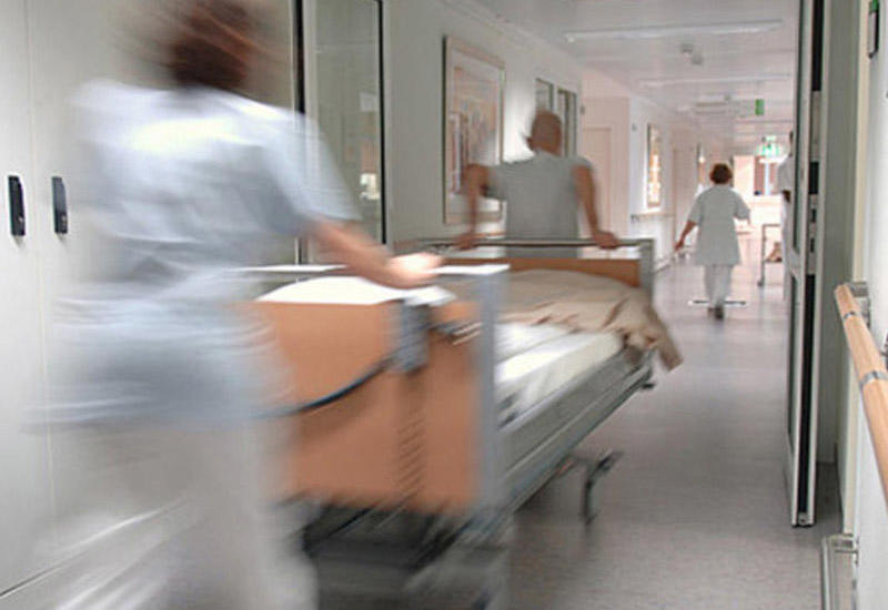 Avtomobilin vurduğu piyada xəstəxanada öldü