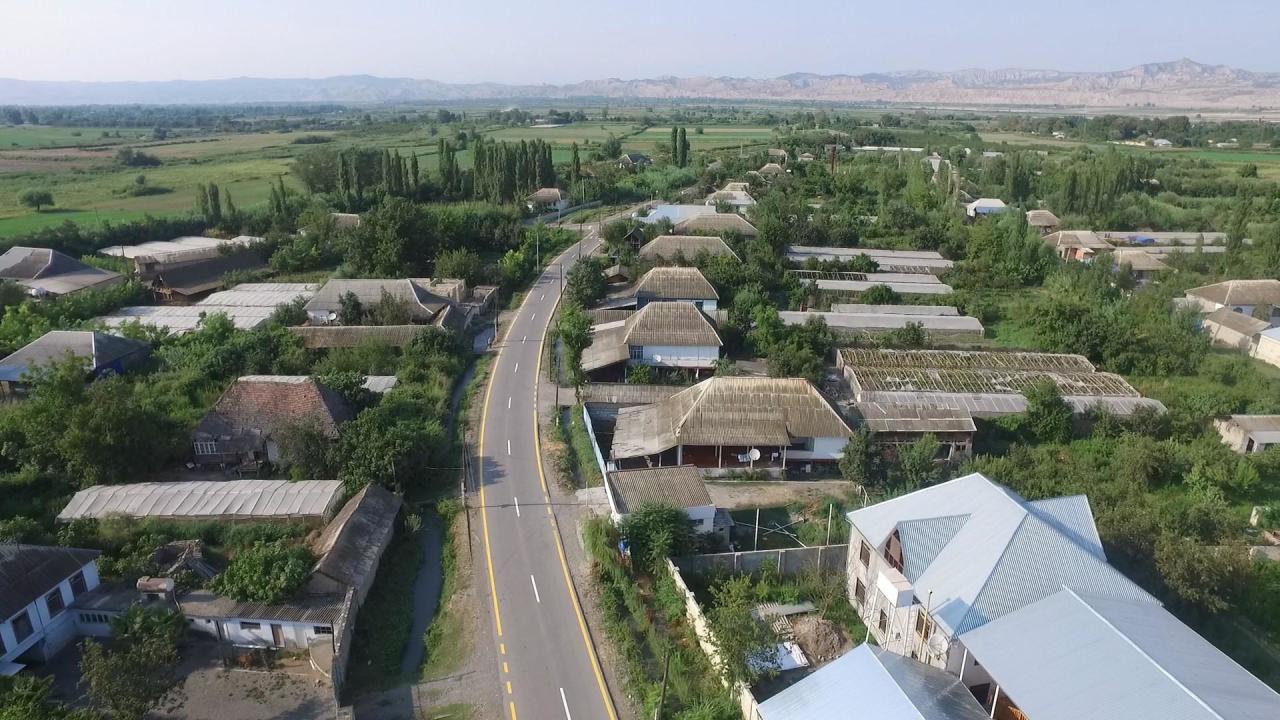 В Агдаше ремонтируют дороги