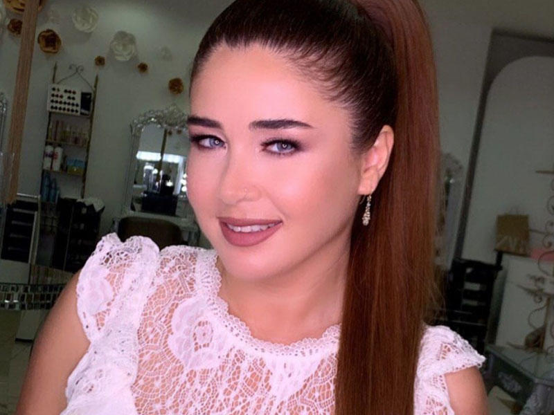 Elnarə yeni görkəmdə