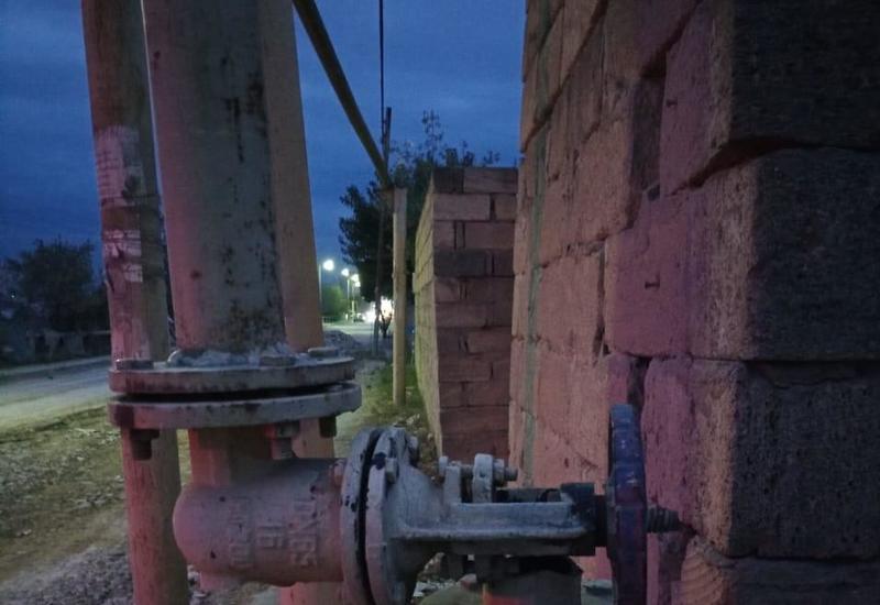 Bakıda avtomobil qaz xəttini zədələdi - 2 min istehlakçı qazsız qaldı