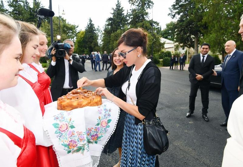 Первый вице-президент Мехрибан Алиева приняла участие в открытии Дворца культуры в селе Ивановка Исмаиллинского района после капремонта