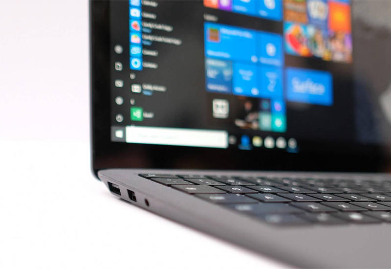 Microsoft выпустит 15-дюймовый ноутбук на чипе AMD