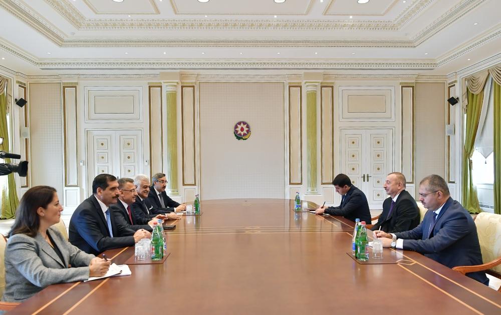 Президент Ильхам Алиев принял вице-президента Турции