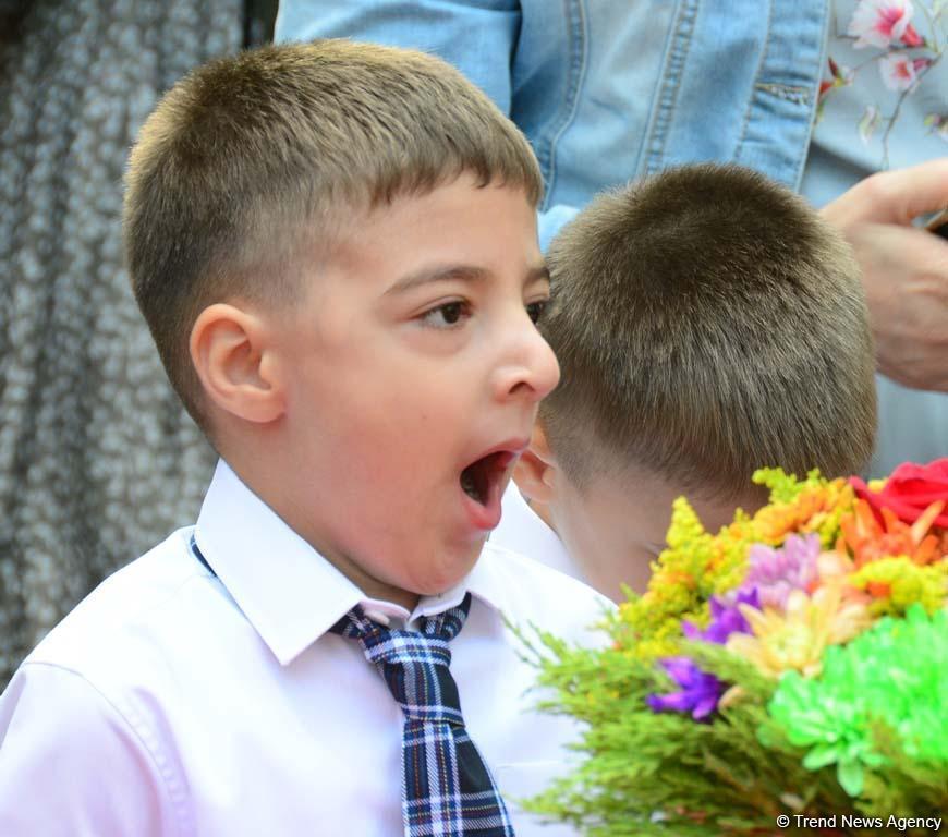 День знаний в школах Баку