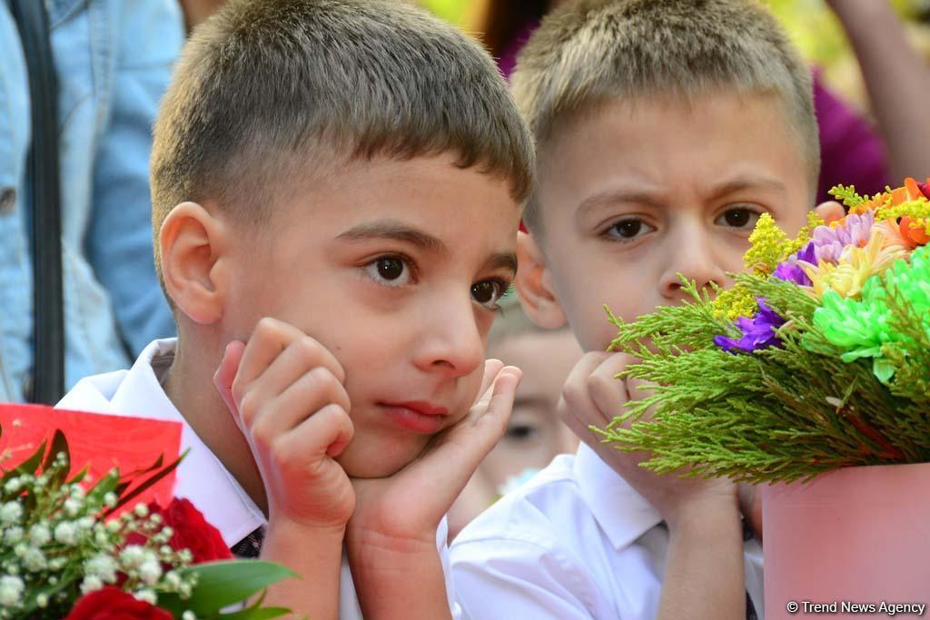 День знаний в школах Баку