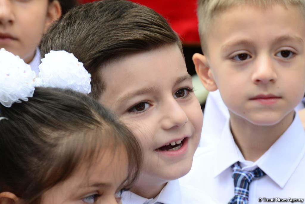 День знаний в школах Баку