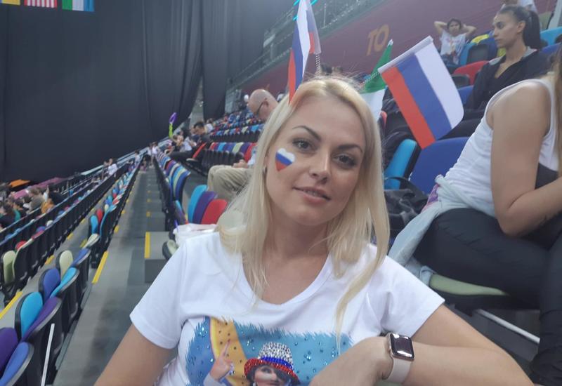 Чемпионат мира по художественной гимнастике в Баку проходит ярко – зрительница из России
