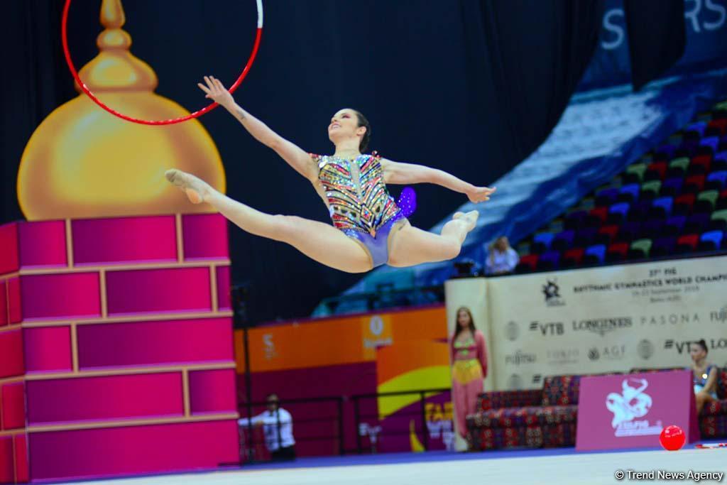 Яркие моменты второго дня Чемпионата мира по художественной гимнастике в Баку