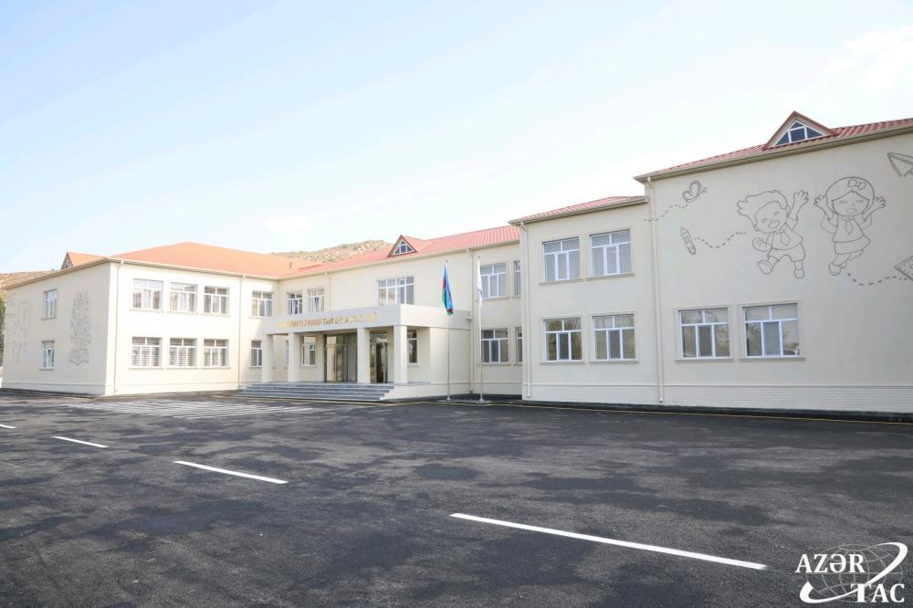 В Агсу и Исмаиллы сданы в эксплуатацию новые школьные здания, построенные Фондом Гейдара Алиева