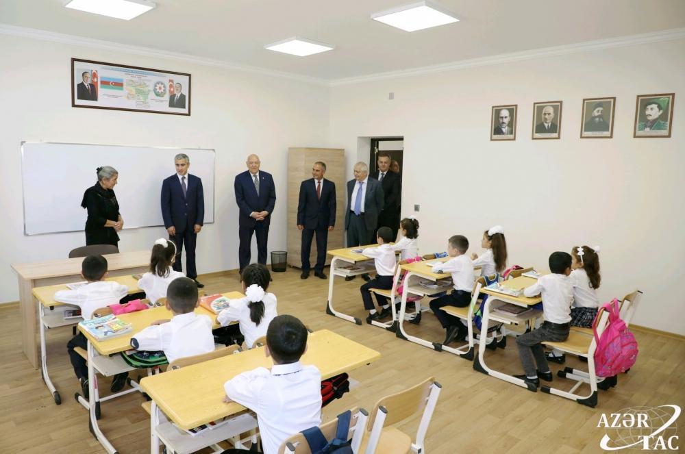 В Агсу и Исмаиллы сданы в эксплуатацию новые школьные здания, построенные Фондом Гейдара Алиева
