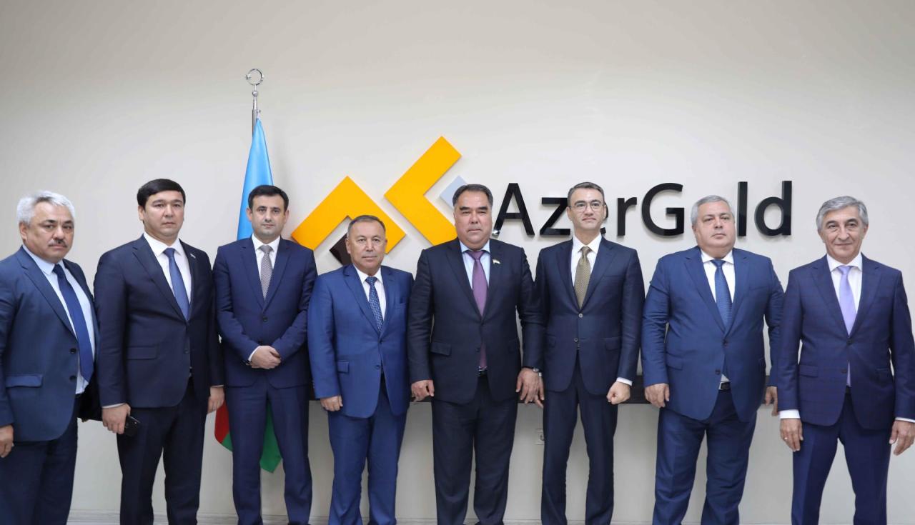 Состоялась встреча между ЗАО “AzerGold” и делегацией Таджикистана