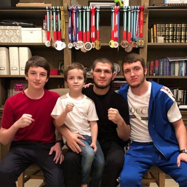 Хабиб Нурмагомедов показал свой дом в Дагестане