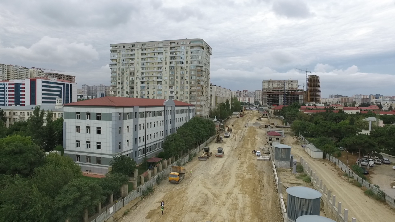 В Баку открыли дорогу, которую водители ждали 7 лет