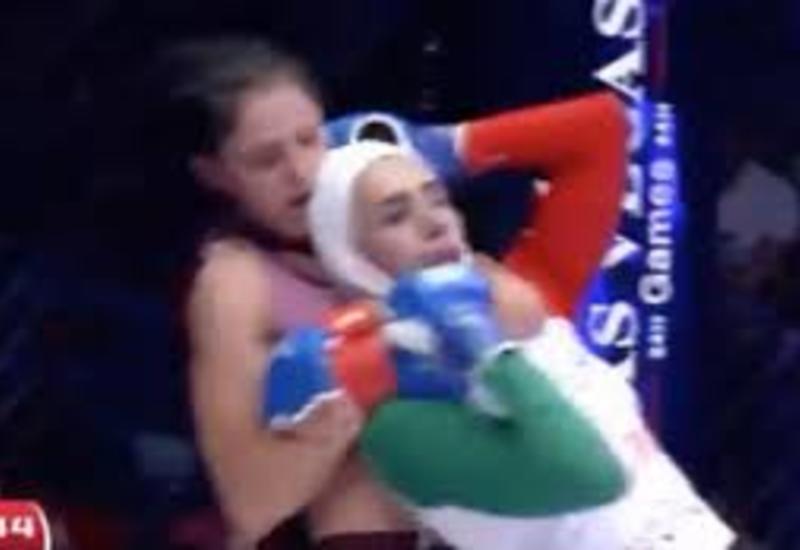 Боец MMA задушила соперницу до потери сознания за 10 секунд