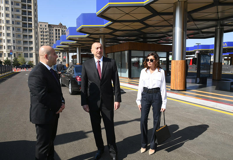 Президент Ильхам Алиев и Первая леди Мехрибан Алиева приняли участие в открытии Транспортного обменного центра «Кероглу» в Баку