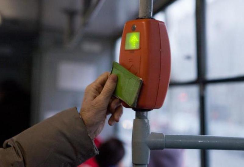 В Баку все автобусы перейдут на карточную систему
