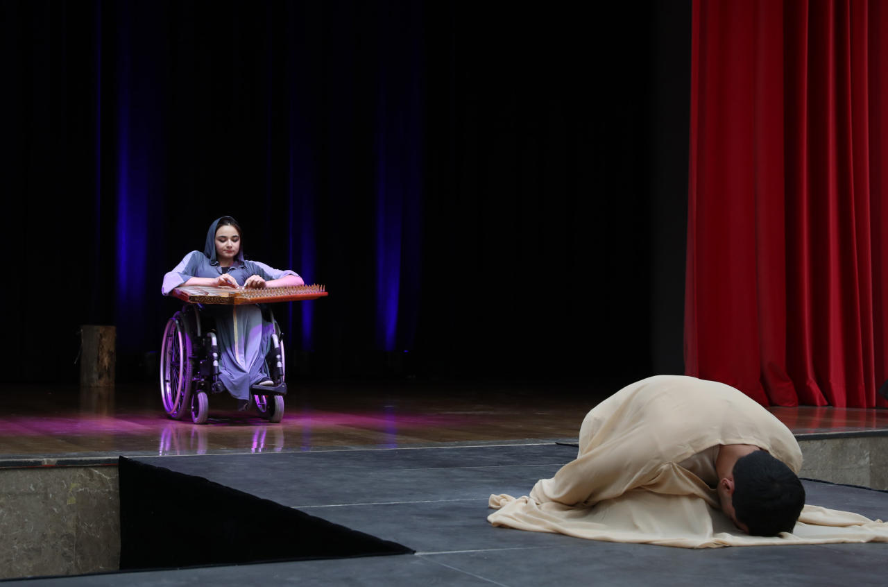 Вице-президент Фонда Гейдара Алиева Лейла Алиева приняла участие в презентации антрепризы "Насими"