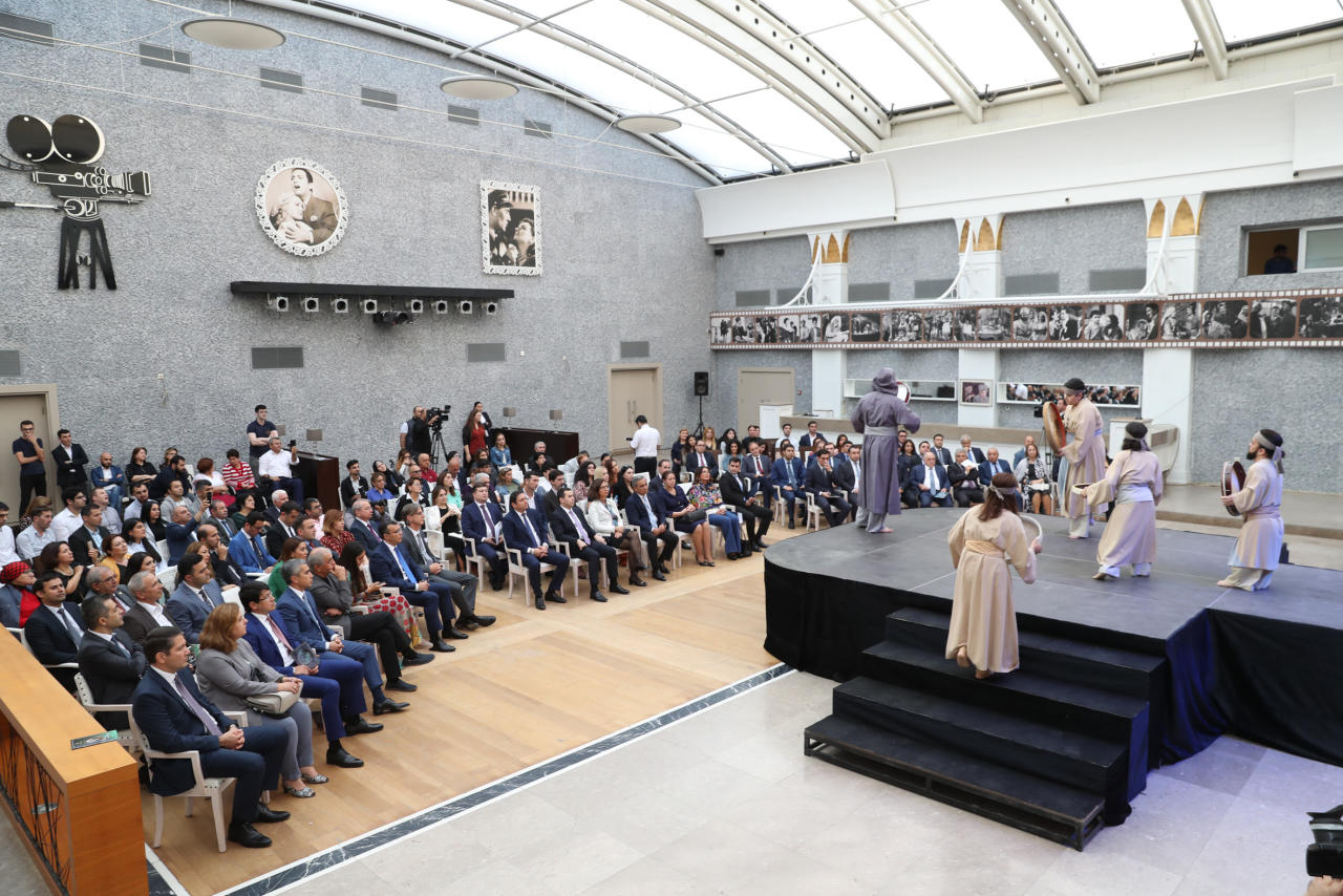 Вице-президент Фонда Гейдара Алиева Лейла Алиева приняла участие в презентации антрепризы "Насими"