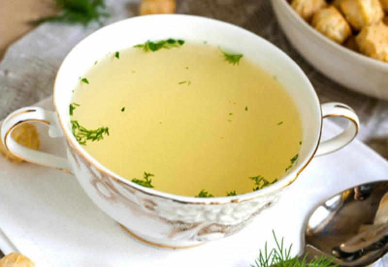 Dietoloqlar sümük bulyonunu hər gün içməyin orqanizmdə yarada biləcəyi dəyişiklikləri AÇIQLADI