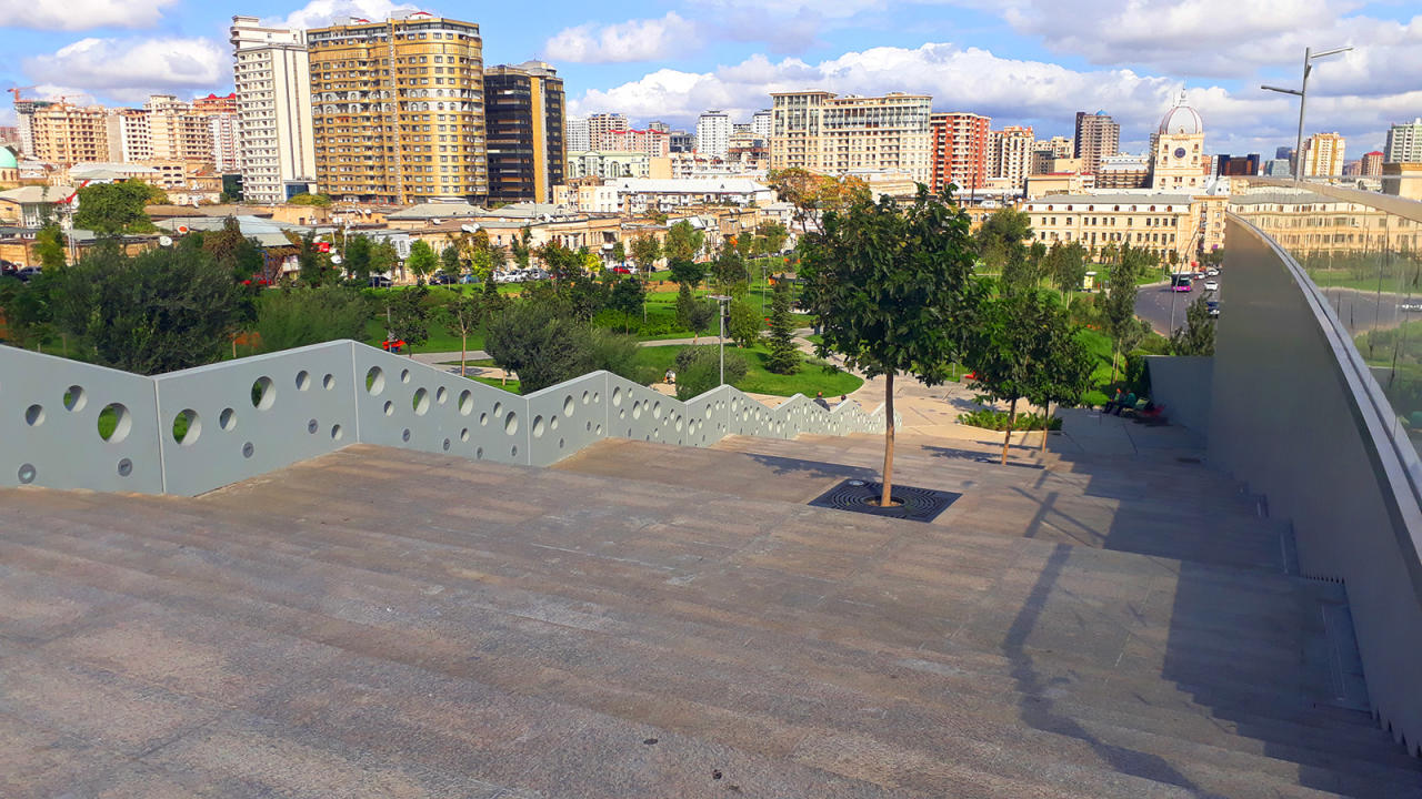 Центральный парк Баку - Великолепное место для отдыха от городской суеты