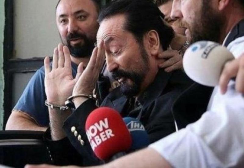 Adnan Oktarın aylıq qazancı hər kəsi şoka saldı - Lüks villa və yaxtaların mənbəyini açıqladı