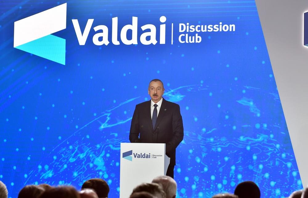 Президент Ильхам Алиев принял участие в пленарной сессии XVI ежегодного заседания Международного дискуссионного клуба «Валдай»