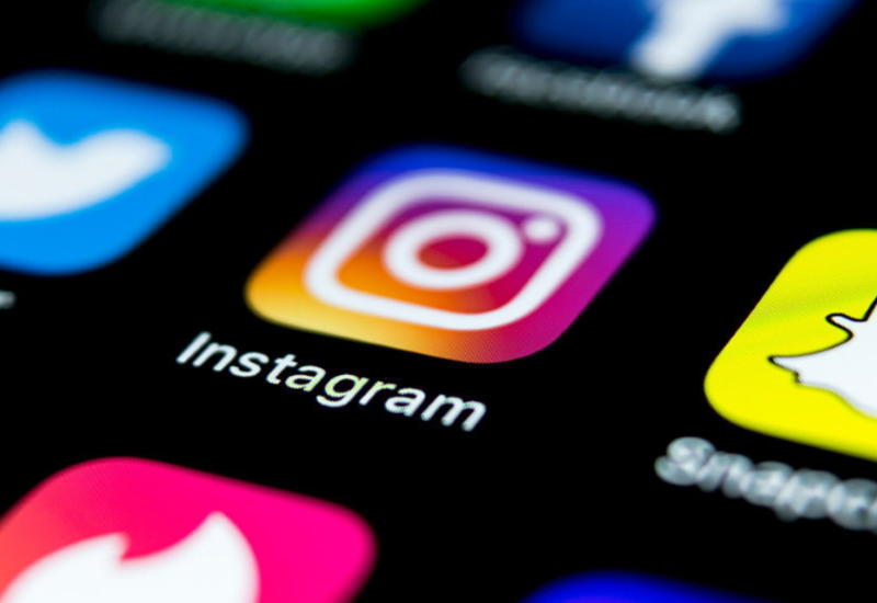 В работе Instagram произошел сбой