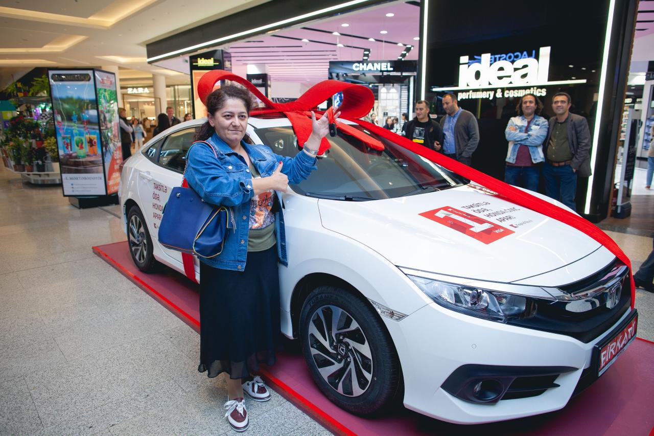 Владелец карты BirKart выиграл Honda Civic